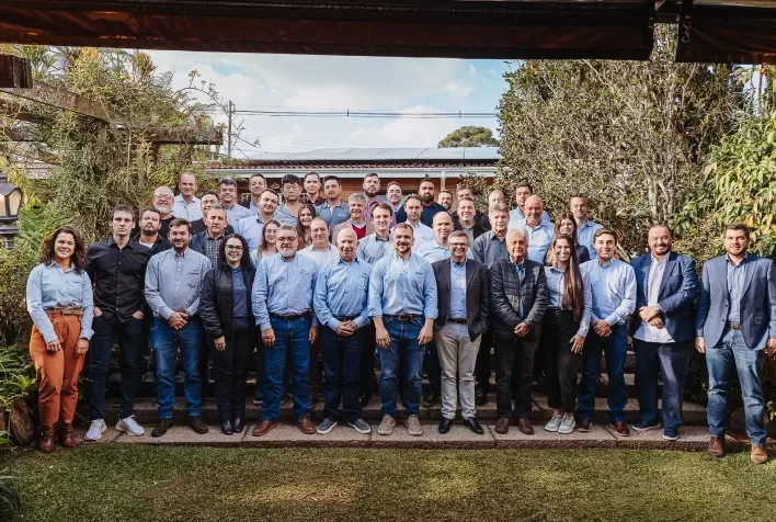Topigs Norsvin debate inovação genética e governança na suinocultura e reforça capacitação de multiplicadores no Sul do Brasil