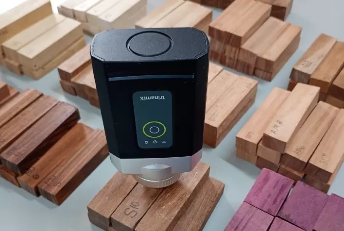 Tecnologia da UFLA usa inteligência artificial para avaliar madeira em tempo real e modernizar setor florestal