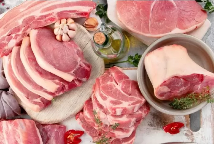 Carne suína enfrenta equilíbrio entre oferta e demanda e limita avanço de preços no Brasil