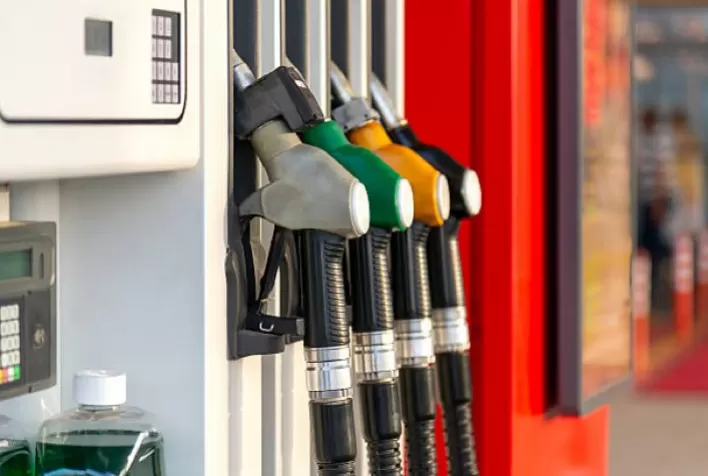 Acordo entre EUA e Irã reduz preços dos combustíveis no Brasil; diesel acumula queda de até 8,5%, aponta IPTL