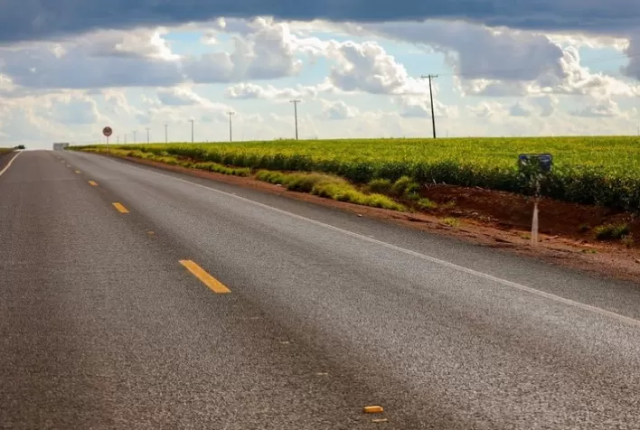 Famato esclarece regras sobre faixas de domínio em rodovias federais e reforça direitos dos produtores rurais