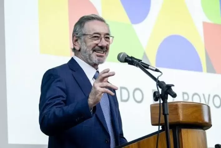 Governo descarta reduzir tarifa do etanol dos EUA em negociação comercial e defende proteção ao setor brasileiro