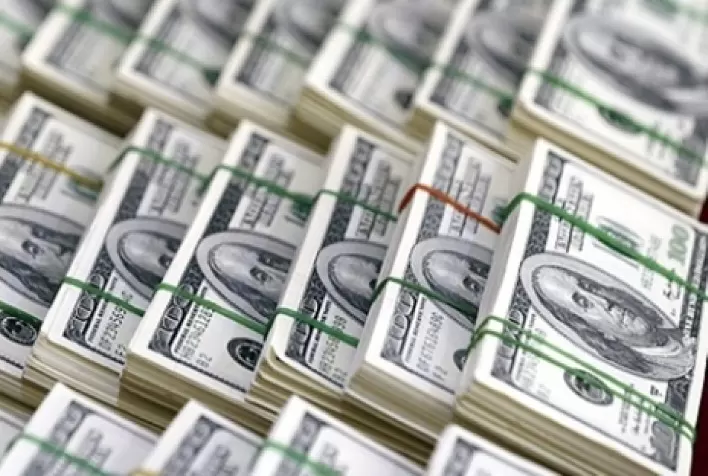 Dólar hoje abre em alta e mercado monitora tarifas dos EUA, tensão geopolítica e impacto para o agronegócio