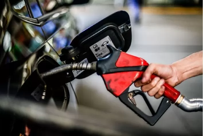 Consumo de combustíveis fósseis cai 4% na América do Sul e Central, mas produção de petróleo avança 10,3%