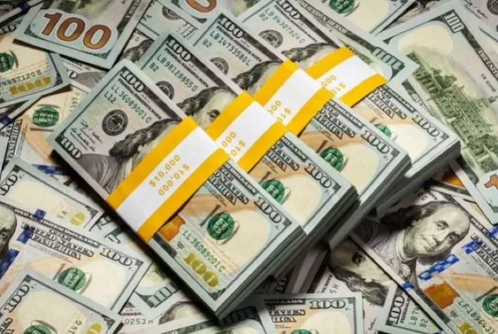 Dólar cai a R$ 5,09 e Ibovespa supera 188 mil pontos com fluxo estrangeiro e cenário político no radar