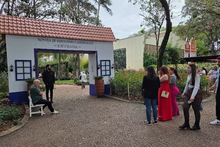 Expoflora deve movimentar R$ 200 milhões e impulsionar economia de cidades em mais de 100 km de Holambra