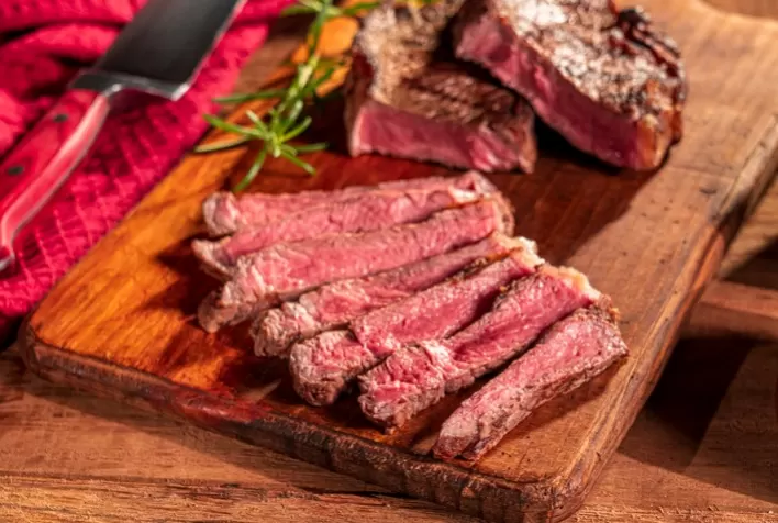 Churrasco cresce 44% em 2026; Maturatta lidera preferência em pesquisa em SP e RJ