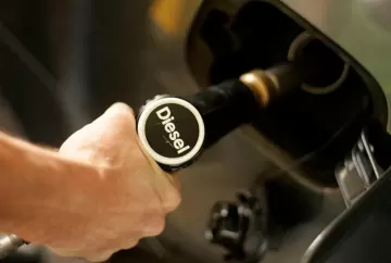Com risco de falta de diesel, país deve criar estoques, diz ex-diretor da ANP