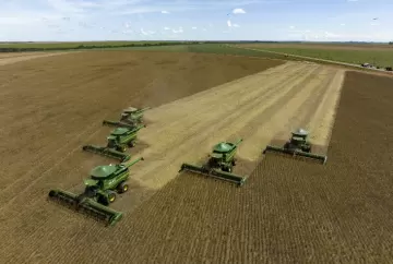 SLC Agrícola bate recorde de produtividade da soja na safra 2025/26 e amplia área cultivada no Brasil