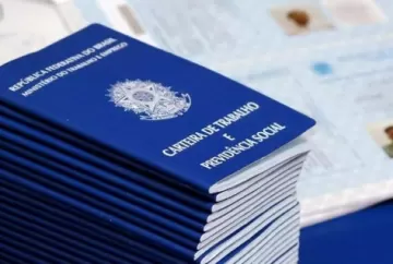 Mercado de trabalho aquecido fortalece consumo, mas preocupa Banco Central com inflação