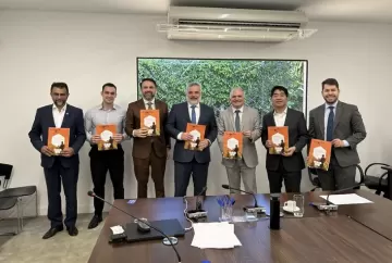 Cartilha sobre drones na pulverização agrícola reforça regras, segurança e boas práticas no campo