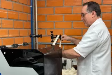 Indústria têxtil aposta em qualidade para enfrentar importados: testes laboratoriais garantem competitividade dos fios da Incofios
