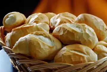 Pão francês pode ficar mais caro: dependência do trigo importado aumenta custos e desafia produção brasileira