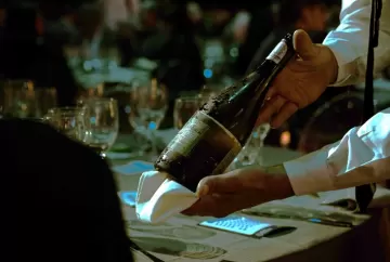 Exportações de vinhos e espumantes da Aurora crescem em 2026 e ampliam presença do Brasil no mercado internacional