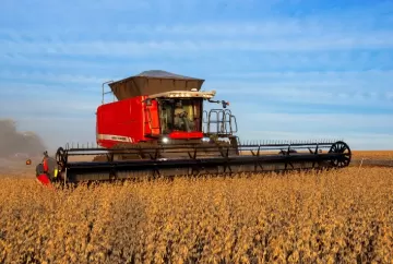 Manutenção preventiva de máquinas agrícolas reduz riscos de paradas durante a safra