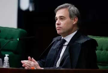 André Mendonça afasta diretor-geral da PF e chefe da inteligência da corporação