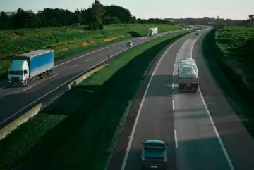 Tráfego nas rodovias de São Paulo cresce 7,8%, mas fluxo de caminhões recua em agosto