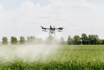 Pulverização com drones: qualidade da calda é decisiva para a eficiência no campo