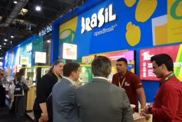 Brasil leva 156 empresas à SIAL Paris 2026 e busca ampliar exportações de alimentos para a Europa