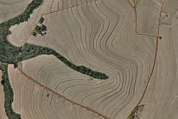 Embrapa e Itaipu triplicam retenção de água com novos terraços agrícolas no Paraná