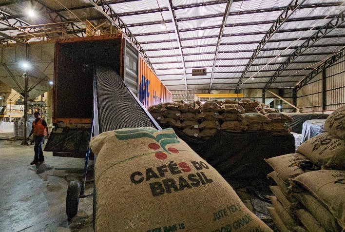 Café impulsiona recorde do agronegócio em Minas e supera produção anual