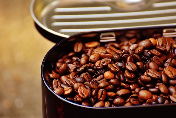 Mercado de Café: Arábica Apresenta Volatilidade em Nova York, Enquanto Robusta Registra Queda em Londres